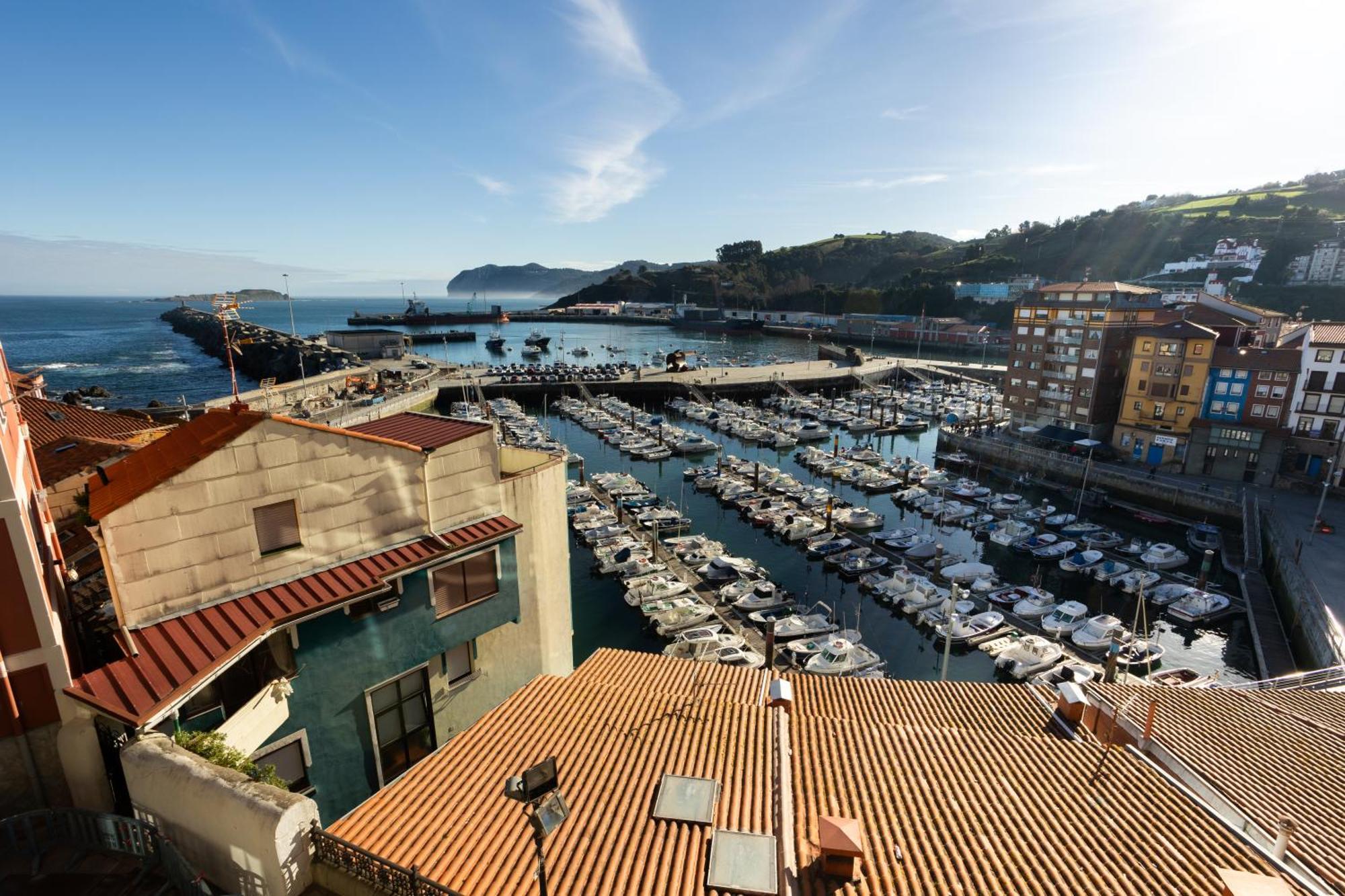 Apartamentos Bermeo, Museoa Buitenkant foto